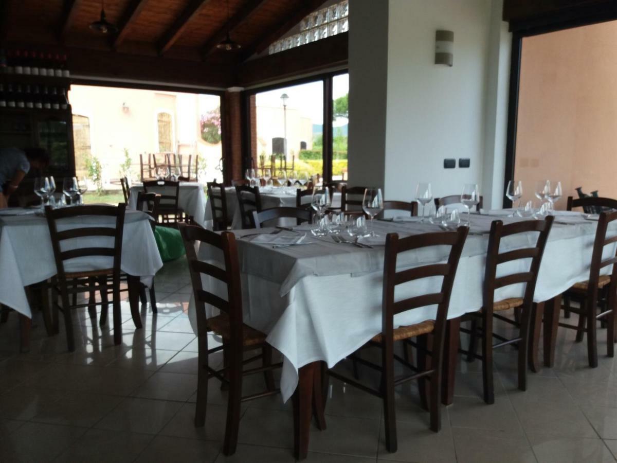 Hotel Ristorante Al Canto Delle Sirene Terracina Exterior foto