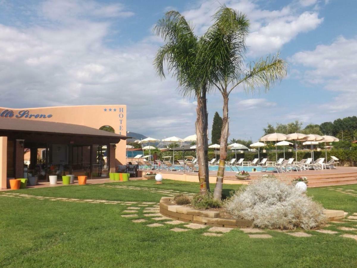 Hotel Ristorante Al Canto Delle Sirene Terracina Exterior foto